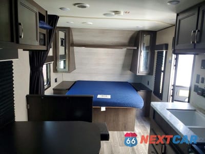 Piąte zdjęcie samochodu w środku: 2021 JAYCO JAY FLIGHT SLX CAMPER VIN:1UJBJ0BM8M17N0607 - miniatura