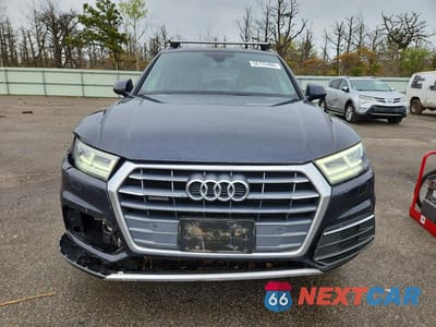 Piąte zdjęcie samochodu w środku: 2019 AUDI Q5 PREMIUM PLUS VIN:WA1BNAFY6K2124854 - miniatura