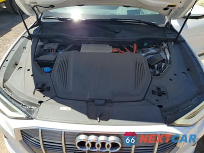 Zdjęcie 12 z 13 samochodu: 2019 AUDI E-TRON PRESTIGE VIN:WA1VAAGE2KB022741 - miniatura