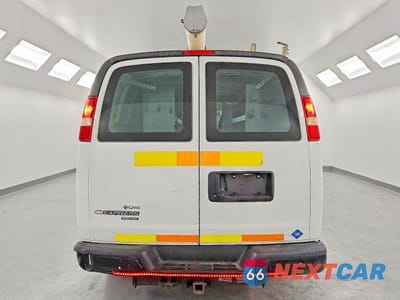 Zdjęcie 6 z 14 samochodu: 2013 CHEVROLET EXPRESS G2500 VIN:1GCWGECB5D1902245 - miniatura