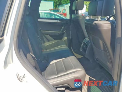 Zdjęcie 11 z 13 samochodu: 2017 VOLKSWAGEN TOUAREG WOLFSBURG VIN:WVGRF7BP8HD003284 - miniatura