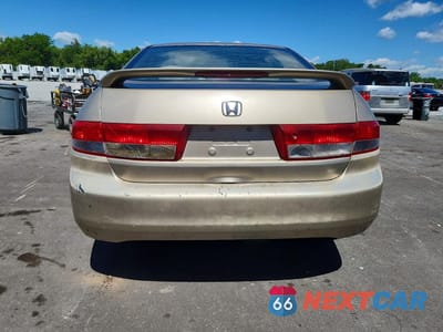Zdjęcie 6 z 12 samochodu: 2003 HONDA ACCORD EX VIN:1HGCM56613A088552 - miniatura
