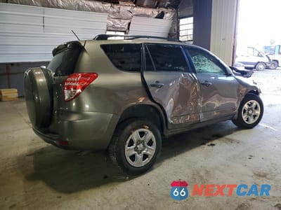 Trzecie zdjęcie samochodu z tyłu: 2012 TOYOTA RAV4 BASE VIN:JTMBF4DV7CD045342 - miniatura