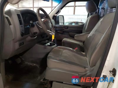 Zdjęcie 7 z 13 samochodu: 2015 NISSAN NV 2500 VIN:1N6BF0LX2FN803028 - miniatura