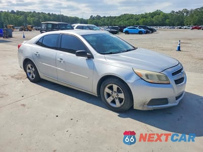 Czwarte zdjęcie samochodu z boku: 2013 CHEVROLET MALIBU LS VIN:1G11B5SA6DF263400 - miniatura