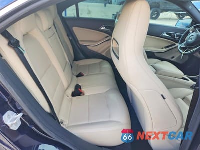 Zdjęcie 10 z 12 samochodu: 2018 MERCEDES-BENZ CLA 250 VIN:WDDSJ4EB3JN525264 - miniatura