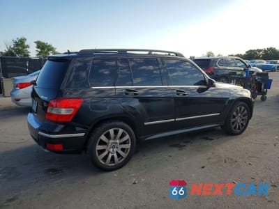Trzecie zdjęcie samochodu z tyłu: 2011 MERCEDES-BENZ GLK 350 4MATIC VIN:WDCGG8HB1BF557878 - miniatura