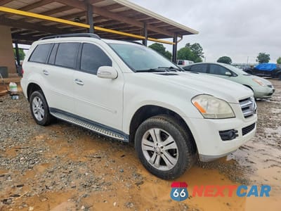 Czwarte zdjęcie samochodu z boku: 2008 MERCEDES-BENZ GL 450 4MATIC VIN:4JGBF71E48A365163 - miniatura