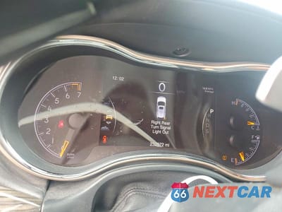Zdjęcie 9 z 13 samochodu: 2014 JEEP GRAND CHEROKEE OVERLAND VIN:1C4RJFCG7EC523022 - miniatura