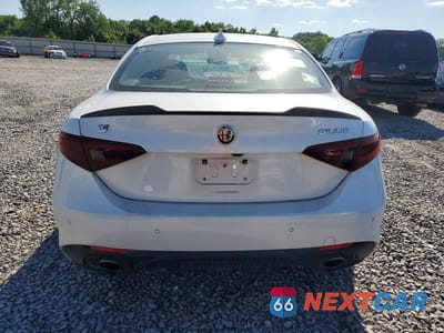Zdjęcie 6 z 12 samochodu: 2017 ALFA ROMEO GIULIA TI Q4 VIN:ZARFAEEN9H7560780 - miniatura