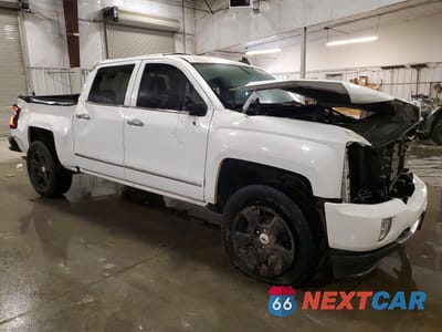 Czwarte zdjęcie samochodu z boku: 2017 CHEVROLET SILVERADO K1500 LTZ VIN:3GCUKSEJ9HG195659 - miniatura