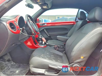 Zdjęcie 7 z 13 samochodu: 2018 VOLKSWAGEN BEETLE S VIN:3VW5DAAT8JM516630 - miniatura