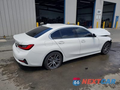 Trzecie zdjęcie samochodu z tyłu: 2019 BMW 330I VIN:3MW5R1J57K8B03563 - miniatura