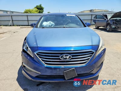 Piąte zdjęcie samochodu w środku: 2015 HYUNDAI SONATA SE VIN:5NPE24AF9FH026201 - miniatura