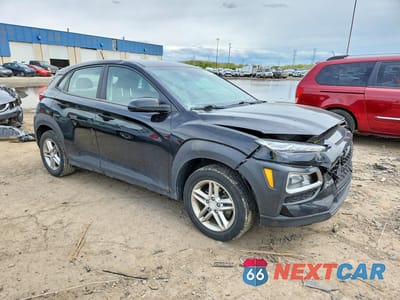 Czwarte zdjęcie samochodu z boku: 2020 HYUNDAI KONA SE VIN:KM8K12AA3LU396555 - miniatura