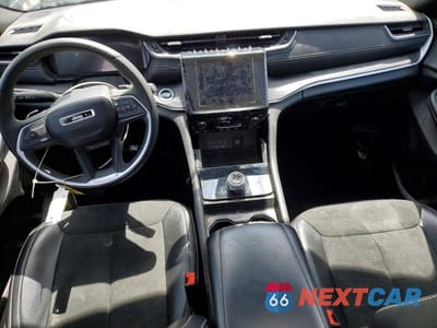 Zdjęcie 8 z 13 samochodu: 2024 JEEP GRAND CHEROKEE L LAREDO VIN:1C4RJKAG7R8614277 - miniatura
