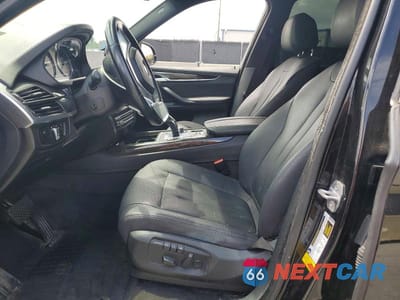 Zdjęcie 7 z 13 samochodu: 2018 BMW X5 SDRIVE35I VIN:5UXKR2C53J0Z17967 - miniatura