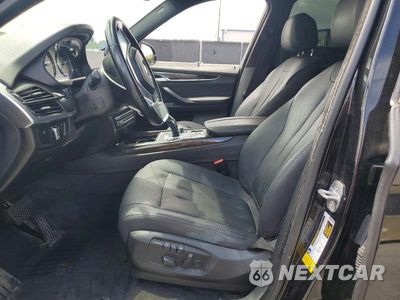 Zdjęcie 7 z 13 samochodu: 2018 BMW X5 SDRIVE35I VIN:5UXKR2C53J0Z17967 - miniatura