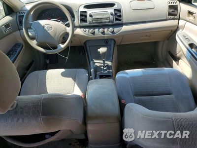 Zdjęcie 15 z 22 samochodu: 2005 TOYOTA CAMRY LE VIN:4T1BE32K75U386048 - miniatura