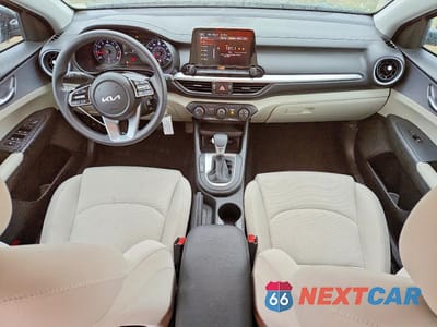 Zdjęcie 8 z 12 samochodu: 2023 KIA FORTE LXS VIN:3KPF24AD2PE593102 - miniatura