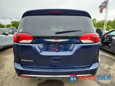 Zdjęcie 6 z 13 samochodu: 2017 CHRYSLER PACIFICA TOURING L VIN:2C4RC1BG7HR788436 - miniatura