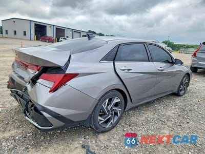 Trzecie zdjęcie samochodu z tyłu: 2024 HYUNDAI ELANTRA SEL VIN:KMHLS4DG2RU838070 - miniatura