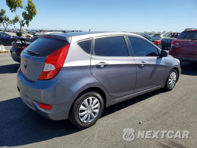 Trzecie zdjęcie samochodu z tyłu: 2016 HYUNDAI ACCENT SE VIN:KMHCT5AE6GU247064 - miniatura