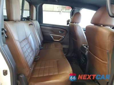 Zdjęcie 10 z 12 samochodu: 2021 NISSAN TITAN PLATINUM RESERVE VIN:1N6AA1ED1MN517445 - miniatura