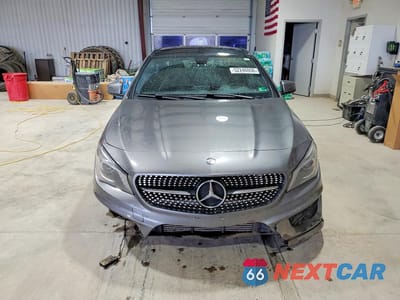 Piąte zdjęcie samochodu w środku: 2014 MERCEDES-BENZ CLA 250 4MATIC VIN:WDDSJ4GB9EN152878 - miniatura