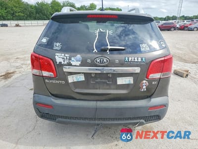 Zdjęcie 6 z 13 samochodu: 2011 KIA SORENTO EX VIN:5XYKUDA18BG134621 - miniatura