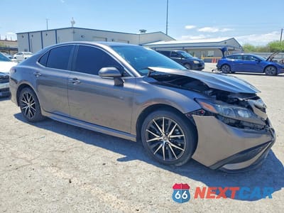Czwarte zdjęcie samochodu z boku: 2024 TOYOTA CAMRY SE VIN:4T1G11AK0RU861617 - miniatura