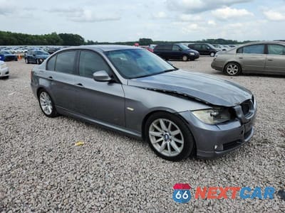 Czwarte zdjęcie samochodu z boku: 2011 BMW 328 I VIN:WBAPH7C57BE681350 - miniatura
