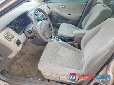 Zdjęcie 7 z 12 samochodu: 2001 HONDA ACCORD EX VIN:1HGCG56631A047652 - miniatura