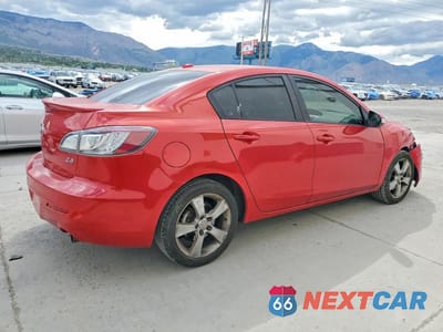 Trzecie zdjęcie samochodu z tyłu: 2010 MAZDA 3 S VIN:JM1BL1S59A1126240 - miniatura