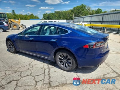 Drugie zdjęcie samochodu z przodu: 2018 TESLA MODEL S VIN:5YJSA1E20JF243493 - miniatura