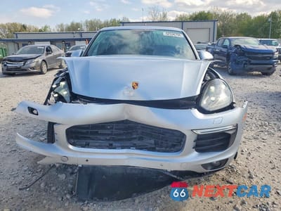 Piąte zdjęcie samochodu w środku: 2017 PORSCHE CAYENNE VIN:WP1AA2A23HKA86481 - miniatura
