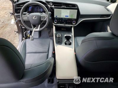 Zdjęcie 8 z 12 samochodu: 2023 LEXUS RZ 450E VIN:JTJAAAAB2PA008660 - miniatura
