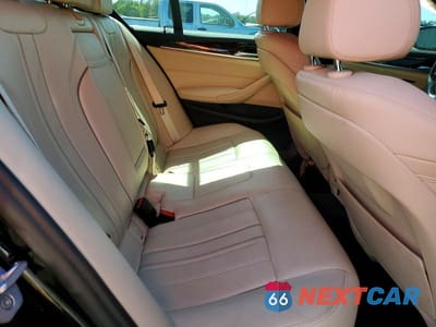 Zdjęcie 10 z 12 samochodu: 2018 BMW 530 XI VIN:WBAJA7C56JWC77056 - miniatura