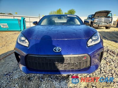 Piąte zdjęcie samochodu w środku: 2023 TOYOTA GR 86 PREMIUM VIN:JF1ZNBF13P8751552 - miniatura