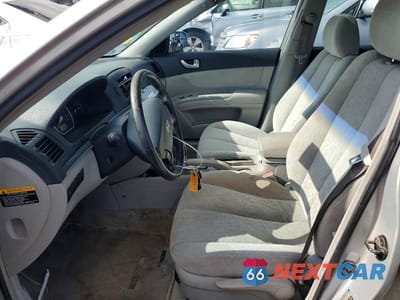 Zdjęcie 7 z 12 samochodu: 2006 HYUNDAI SONATA GLS VIN:KMHEU46C46A106324 - miniatura