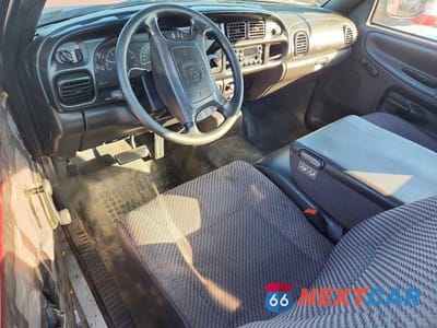 Zdjęcie 8 z 12 samochodu: 2001 DODGE RAM 1500 VIN:1B7HC16X01S246847 - miniatura