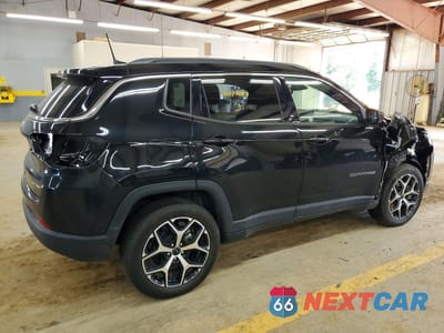 Trzecie zdjęcie samochodu z tyłu: 2025 JEEP COMPASS LIMITED VIN:3C4NJDCN1ST590670 - miniatura