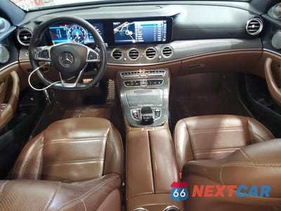 Zdjęcie 8 z 12 samochodu: 2018 MERCEDES-BENZ E 43 4MATIC AMG VIN:WDDZF6EB7JA312448 - miniatura