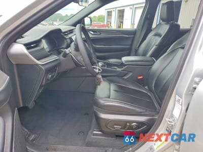 Zdjęcie 7 z 14 samochodu: 2025 JEEP GRAND CHEROKEE 4XE VIN:1C4RJYB69S8700933 - miniatura
