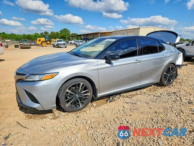2020 TOYOTA CAMRY XSE 4T1K61AK3LU301173 - główne zdjęcie licytacji z USA - miniatura