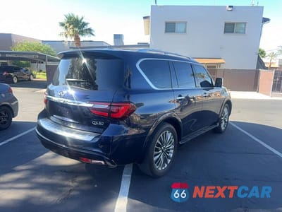 Czwarte zdjęcie samochodu z boku: 2019 INFINITI QX80 LUXE VIN:JN8AZ2NF8K9685855 - miniatura