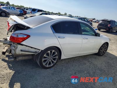 Trzecie zdjęcie samochodu z tyłu: 2015 HONDA ACCORD SPORT VIN:1HGCR2F54FA185790 - miniatura