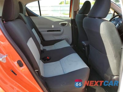Zdjęcie 11 z 13 samochodu: 2013 TOYOTA PRIUS C TWO VIN:JTDKDTB37D1058354 - miniatura