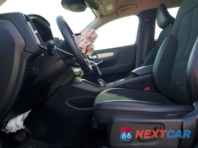 Zdjęcie 7 z 13 samochodu: 2020 VOLVO XC40 T4 MOMENTUM VIN:YV4AC2HK6L2291252 - miniatura