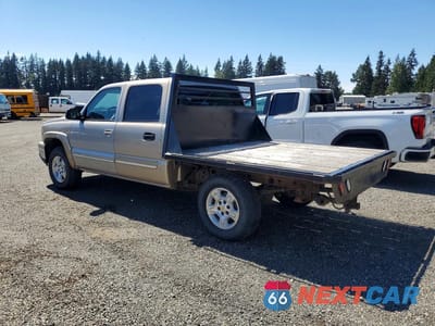 Drugie zdjęcie samochodu z przodu: 2006 CHEVROLET SILVERADO K1500 VIN:2GCEK13T761237884 - miniatura